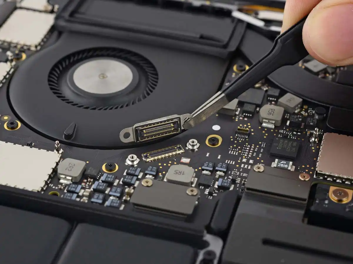 чистка Apple MacBook в Волжске